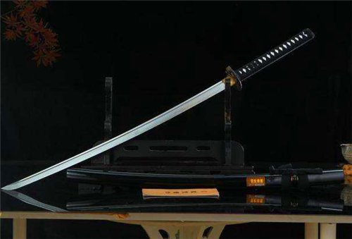 『纪晓岚』日本多次向我国讨要一把军刀,中国发现异常,只因上面所刻9个字