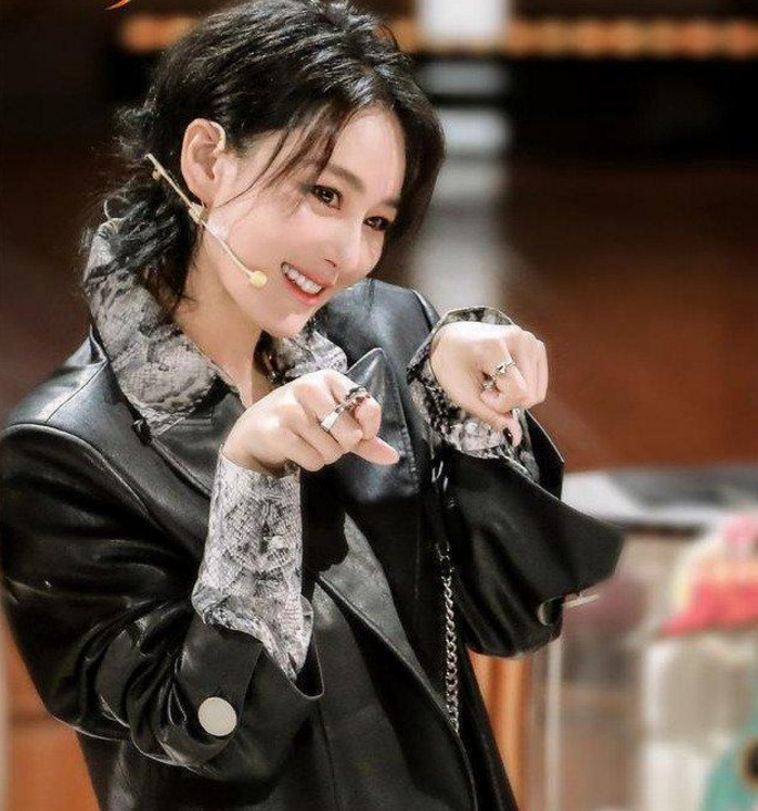 张馨予|张馨予参加综艺现“幸福肥”，军嫂婚后太幸福？直呼要求太苛刻