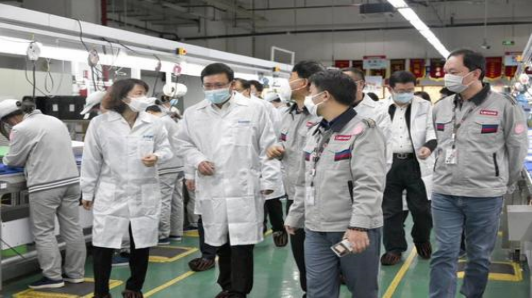 [特朗普]截至5月8日16时，中方传来好消息，特朗普终于改口承认