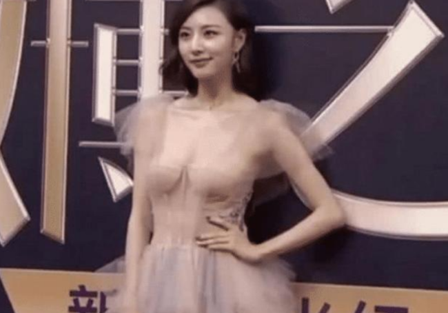 王思聪|有种“透视装”叫陈雅婷,女人看了都会脸红,难怪王思聪会喜欢她