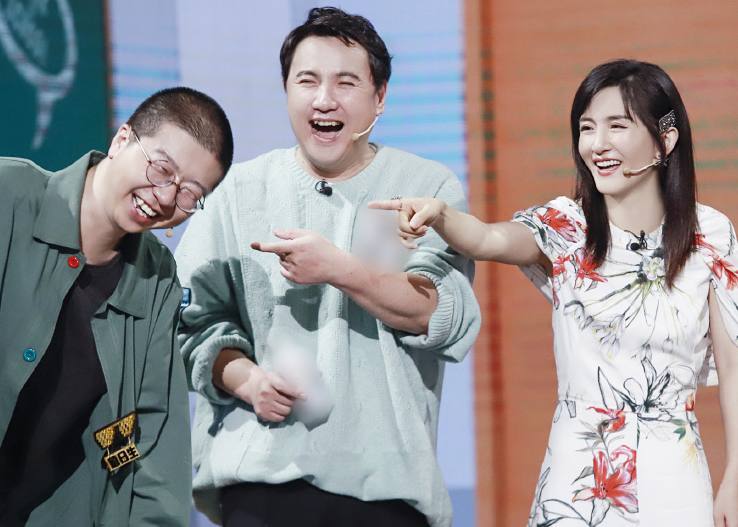 『谢娜』谢娜新综艺惨烈扑街，沈腾也撑不起来，节目组再搬大神救场