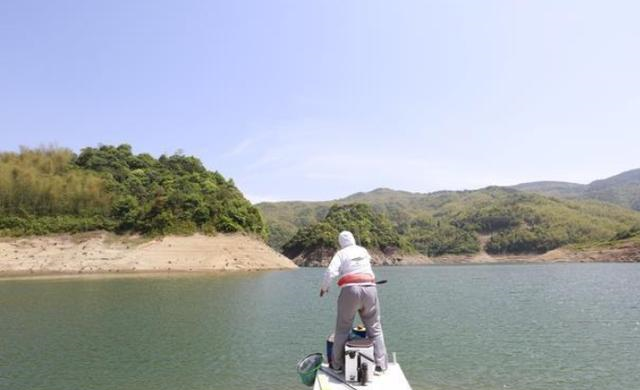 ##天气热，鱼口就不好了？很庆幸我有这破解招式，不信你就试一试