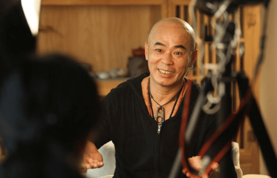 电影|导演借来顶级鱼翅，演员以为只是道具，结果一口啃掉80万