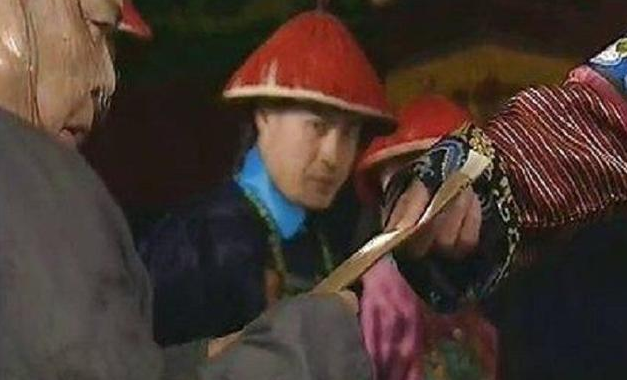 乾隆|算命先生：清朝有800年国运，你能活到80岁，乾隆帝：斩