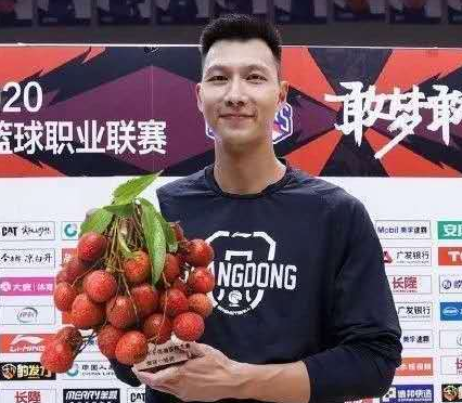 广东男篮|赢球靠外援?杜锋给出最强硬回应,22岁核心末节比阿联还要给力!