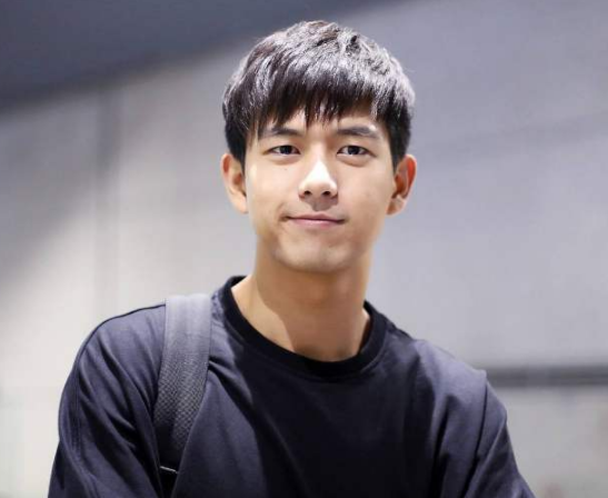 明星|“红得快，过气也快”的四大男星，前三位还好，最后一位现状令人惋惜