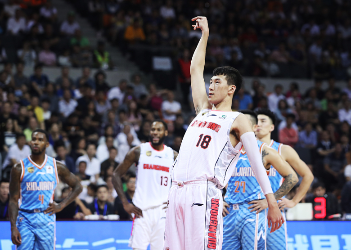 广东男篮@深度：广东男篮球员幸运吗？还看自身，这点杜润旺深有体会