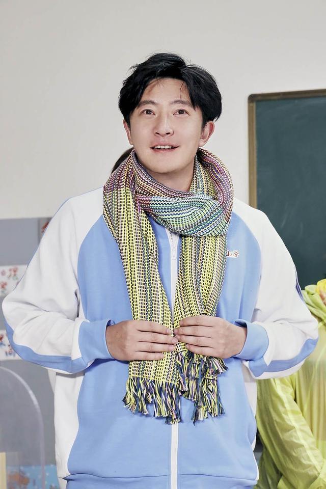 郭京飞|王珞丹、郭京飞事件并非个例，明星普遍素质低下已成为“社会毒瘤”！