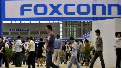 富士康|苹果6条生产线迁走，富士康也去建厂，结果尴尬的事发生了