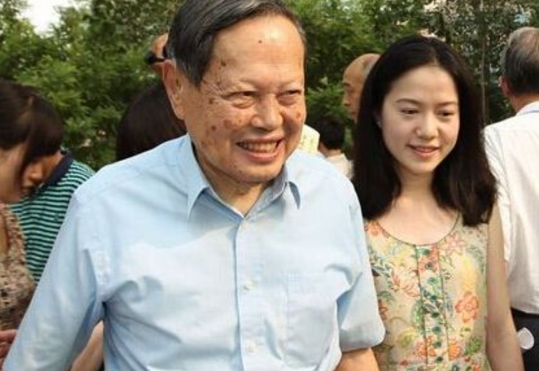 #科学家#杨振宁晚年吐露:我曾和爱因斯坦交谈的1.5小时,是我最后悔的时间