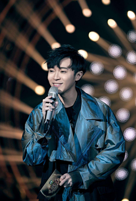 那英|他曾被那英嫌弃，又遭到张惠妹拒绝，如今他红到让人高攀不起