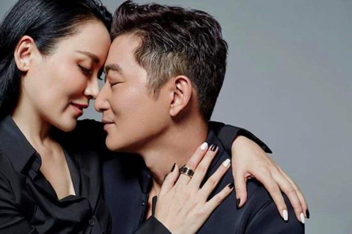 邵峰|两人都是演员，在一起15年女儿都14岁了，却没人知道他们是夫妻