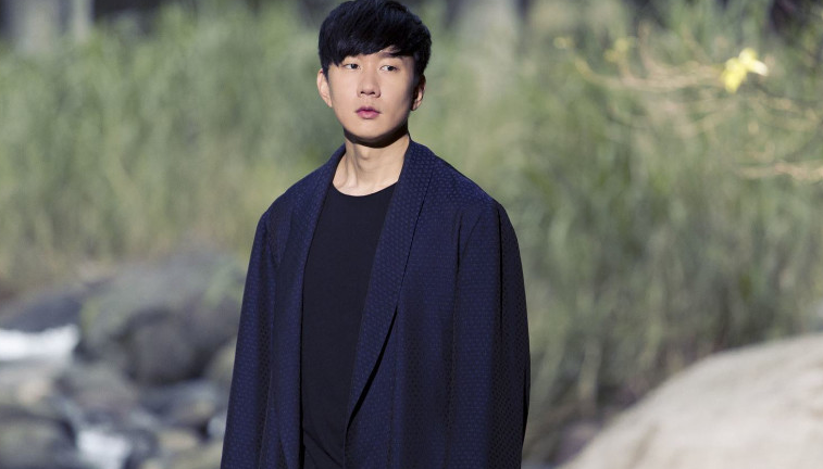 『林俊杰』林俊杰在洗澡时突发灵感写了首歌，粉丝却吐槽歌词没眼看！