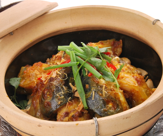 土豆丝|砂锅煎焗鱼头