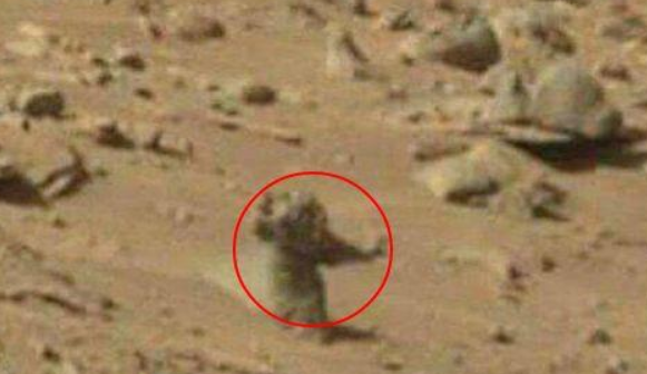 『火星』火星疑似发现“外星人”，肢体非常怪异，这究竟是个什么东西？
