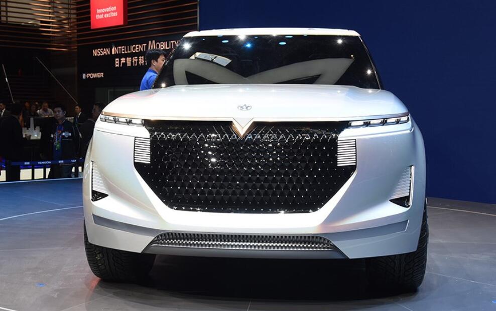 路虎揽胜■H9买早了!全新“黑马王”亮相,2.0T+8AT,卖10多万比揽胜更霸气