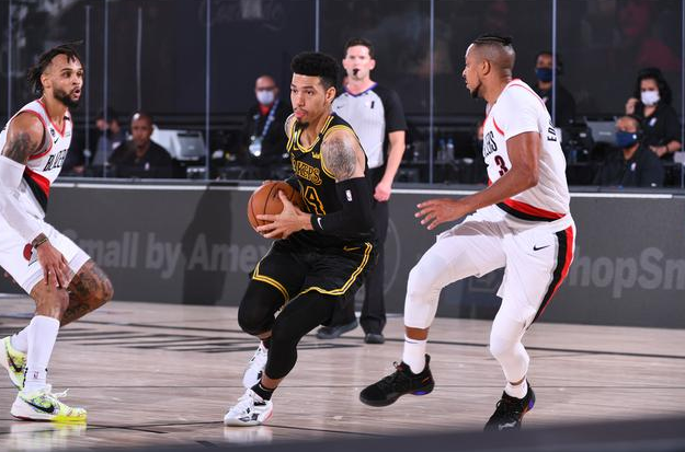 开拓者队|改变策略完全吊打，一人成关键因素，戴维斯连防守人都不要了