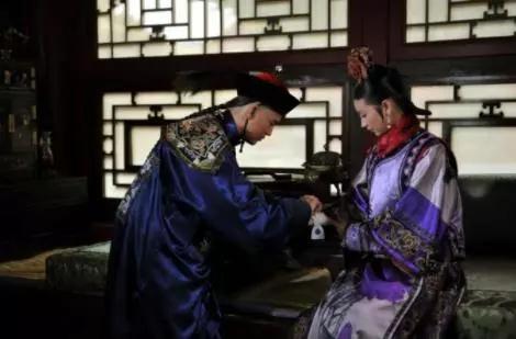 「甄嬛传」《甄嬛传》中的温实初，老婆和初恋都是剧中演员，真尴尬