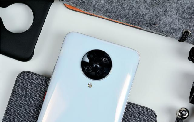 红米手机▲红米K30 Pro使用一天：不吹不黑，这些优缺点你接受吗？