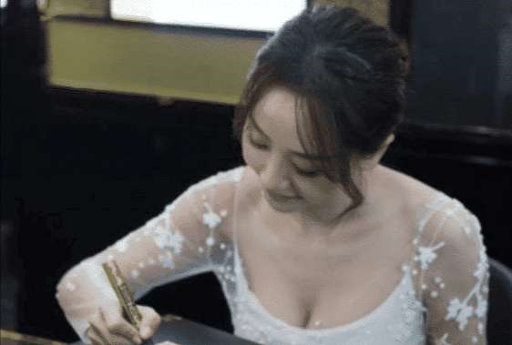 姜文|她被称为“最佛系”的女明星,一年就拍两部戏,但没人说她耍大牌