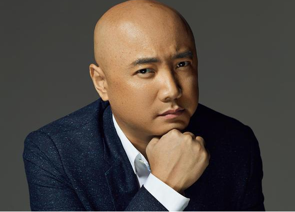 徐峥|徐峥的光头是\假\的?节目曝光化妆经过,章子怡都看楞了!
