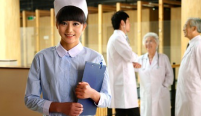 「求职」那些“初中毕业读了卫校的女学生”, 后来都怎么样了?
