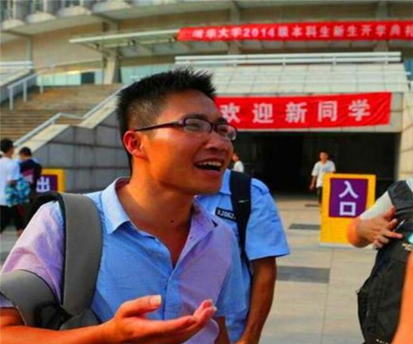 「清华大学」当年拒绝北大，选择复读10次终于考上清华的吴善柳，如今他怎样了