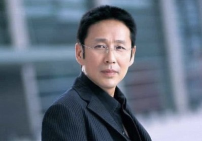 陈道明|2003年，陈道明一眼看中了年轻的左小青，却成为他人生唯一的污点