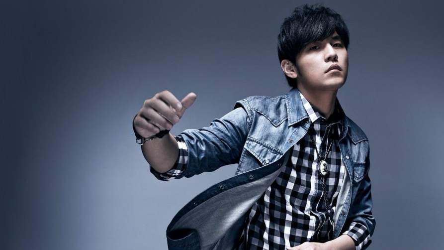周杰伦|华语乐坛的代表,年轻人的音乐标杆,称他为音乐教父也不为过