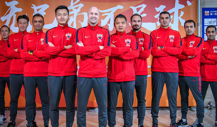 郜林|深足教练组合照！小克鲁伊夫C位，郜林张效瑞左膀右臂，新援亮相