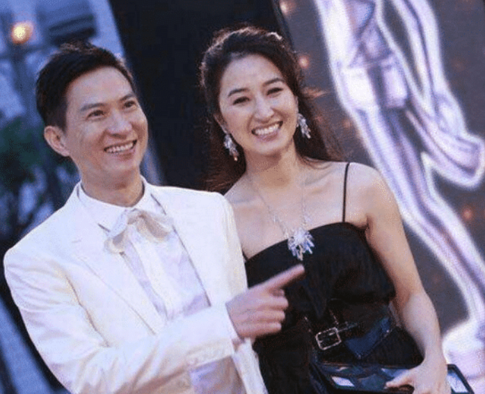 影帝@事业巅峰结婚息影,将丈夫捧成一线影帝之后,45岁喜迎二胎