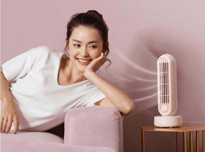 格力电器|格力、海尔要慌了，矿泉水瓶大小的风扇出世，吹出旗舰级自然风