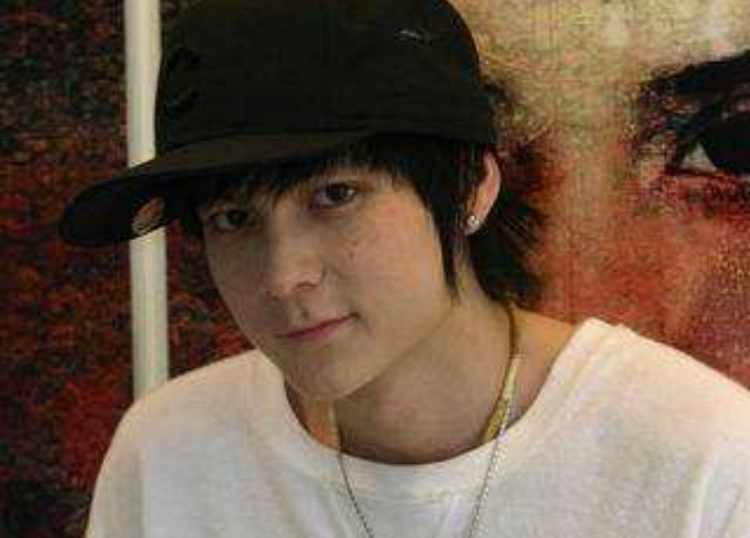 杨俪萍|男星朱晓东掐死爱妻藏尸雪柜，105天后选择自首，婆婆：女方活该