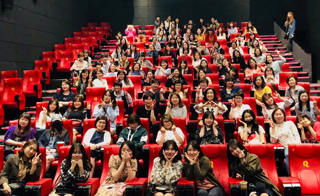 美人鱼2|没想到《唐探3》和《美人鱼2》都免费放映！电影院真就不挣钱了吗？