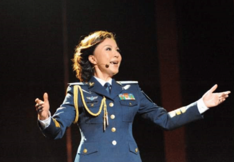 央视|耍大牌后被央视封杀,曾经7次上春晚,现在街头卖艺无人识!