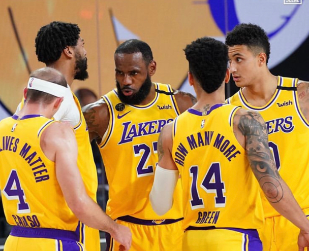 丹尼·格林|场均8分，命中率不足3成，在场净胜45分！兄弟，老詹这一次很需要你