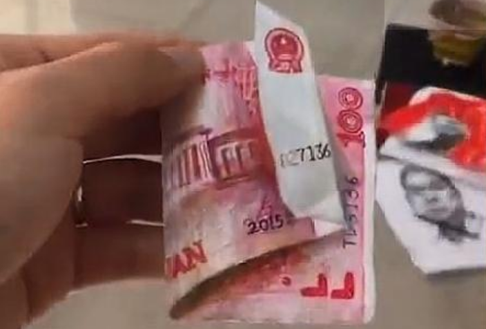 美术生“太狠”，画辣条和肘子不算啥，看到最后：忍无可忍！