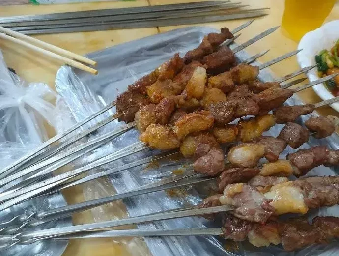 扎心|“给网恋男友发照片,他很快把我删了”男人都这样?哈哈哈