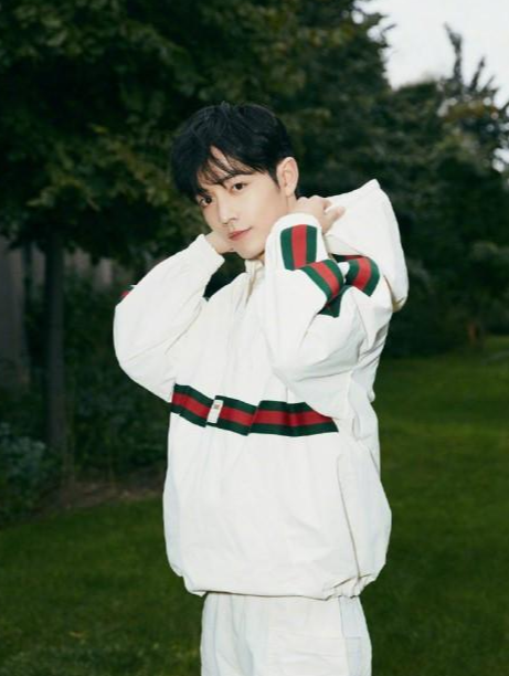 肖战■被网暴了20天肖战终于爆发,协新剧强势回归,你们霸屏男神又来了