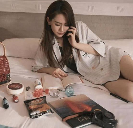 戚薇|?戚薇李承铉不小心晒出“身体乳”火了，却因太便宜被看不起，戚薇：我用了5年