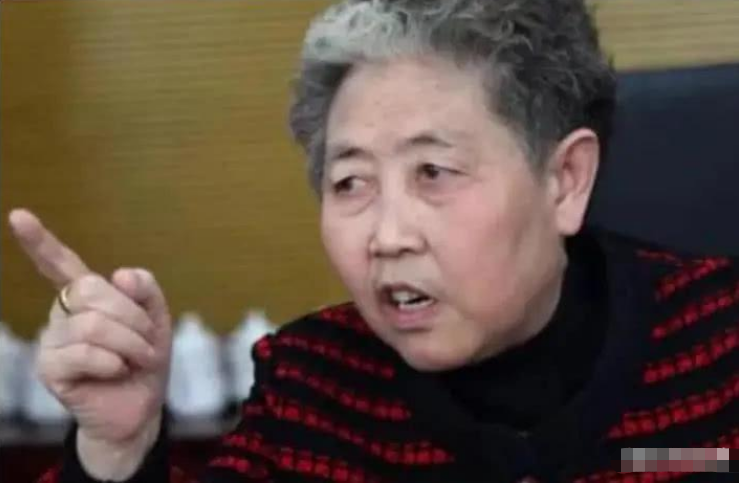 【老干妈】73岁陶华碧回厂坐镇，更换旧配方后，为何消费者依旧不买单？