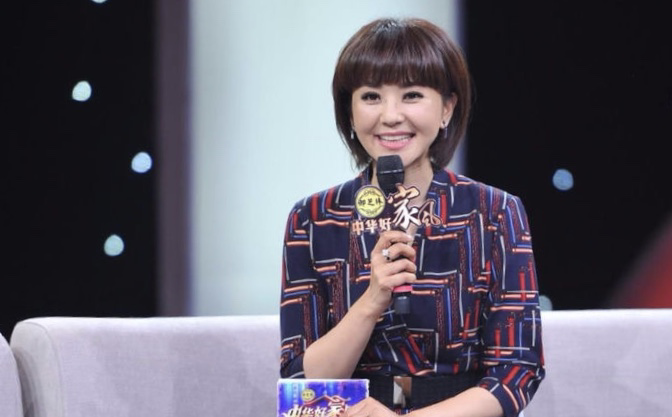 方琼|央视主持人的方琼隐婚18年，如今老公遭曝光，网友直呼竟然是他
