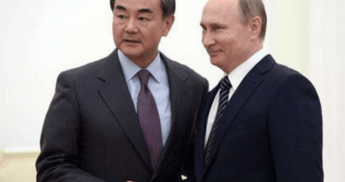 美国|美国施压下，俄罗斯正式在中美之间做出“抉择”！