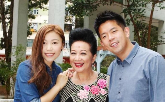 【薛家燕】曾被老公抛弃险自杀，为养3个儿女咬牙复出，今成名后前夫求复合