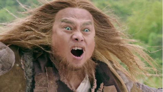 『谢逊』《倚天屠龙记》各版谢逊不是翻白眼，就是戴美瞳，唯有他是“真瞎”！