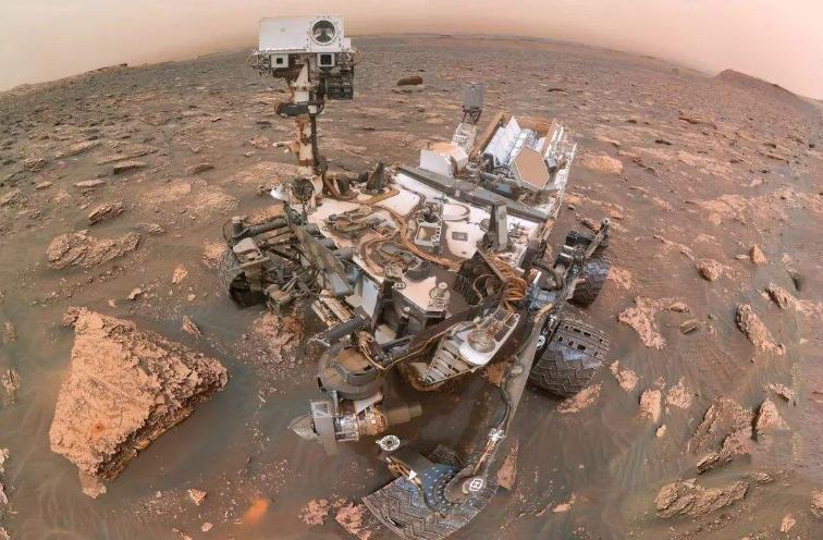 火星探测器|18万像素！好奇号传回一张5500公里外的火星最真实照片，一片荒芜！
