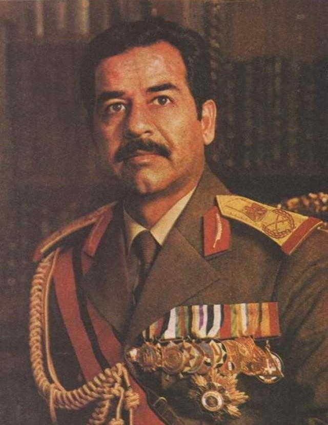 [萨达姆]伊拉克战争时，萨达姆为什么会将其强大的空军战机全部埋葬，弃而不用？