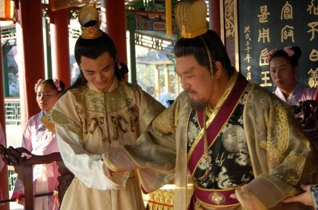 朱元璋■朱元璋为什么不愿把皇位传给朱棣，反而想要弄死他？有这些原因