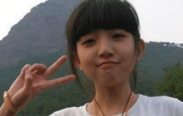 女孩|还记得那个被富豪看中的“剪刀手女孩”吗？曾承诺娶她为妻，现在怎样了？
