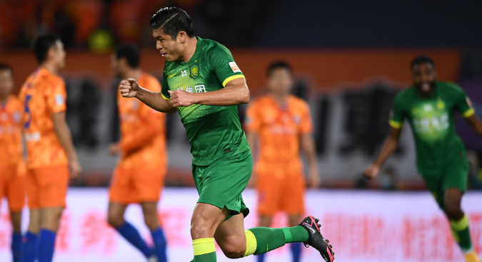 山东鲁能|国安淘汰鲁能引热议！本土裁判躲过一劫，名记：鲁能提前撤离苏州